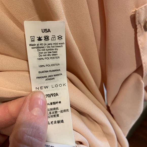 New Look | Light Peach Flowy Blouse - Picture 6 of 7